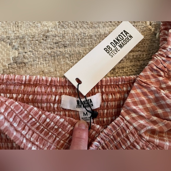 BB Dakota Steve Madden, NWT, Gingham Top in Rose Blush, Medium, MSRP $69 - Picture 4 of 5